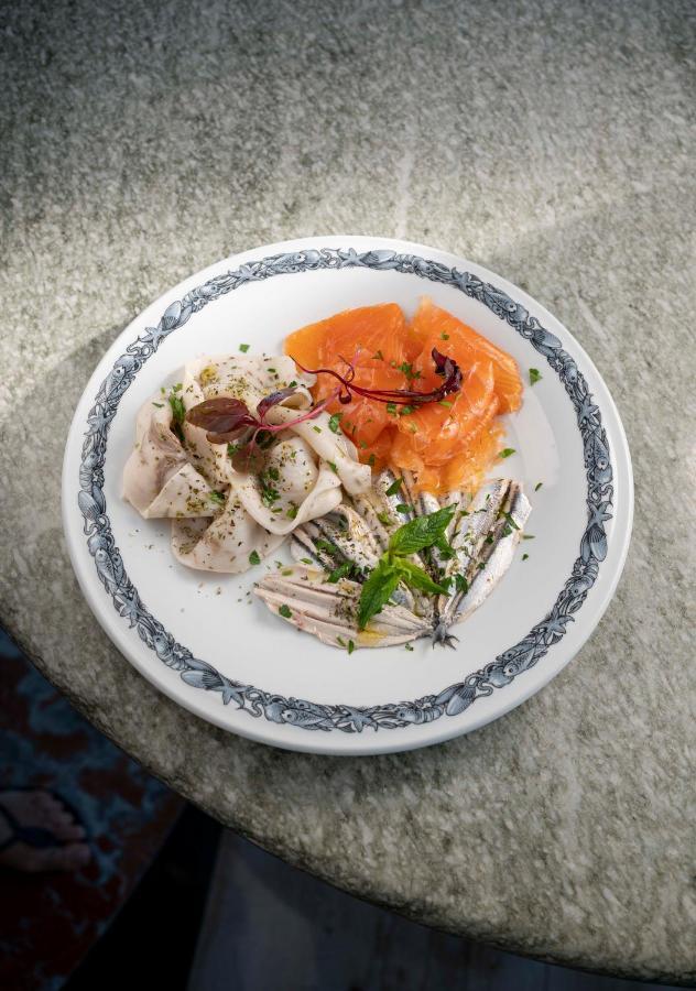 호텔 피에트라 디 루나 마이오리 외부 사진